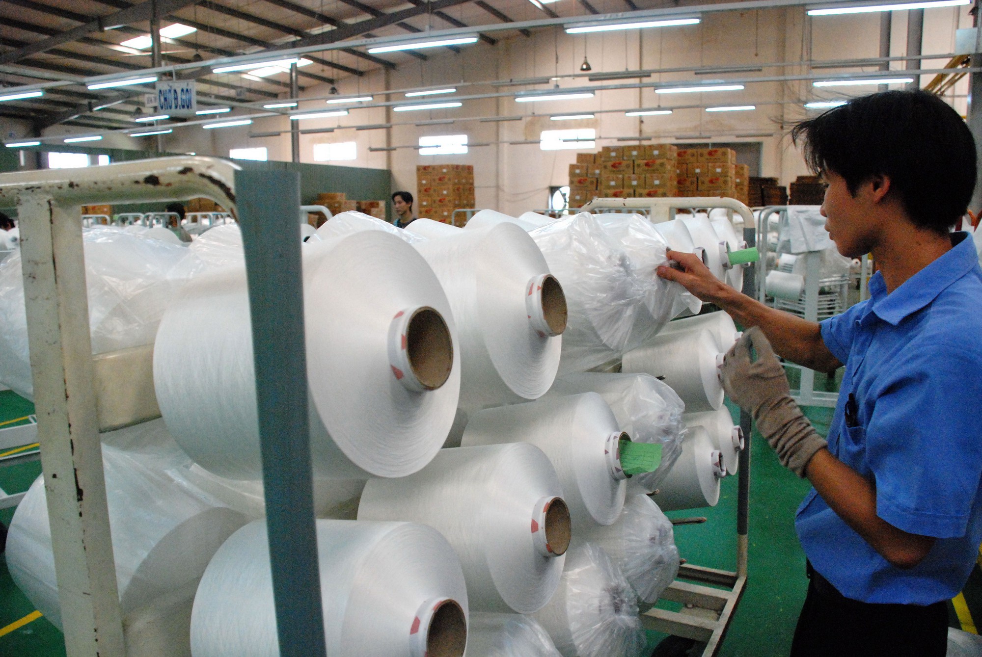 Mượn ngoại lực để cải cách bên trong