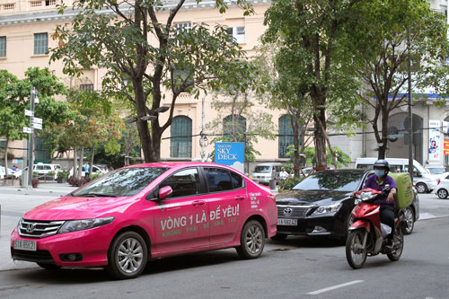 Bộ Tài chính lại giải thích về thuế đối với Grab, Uber