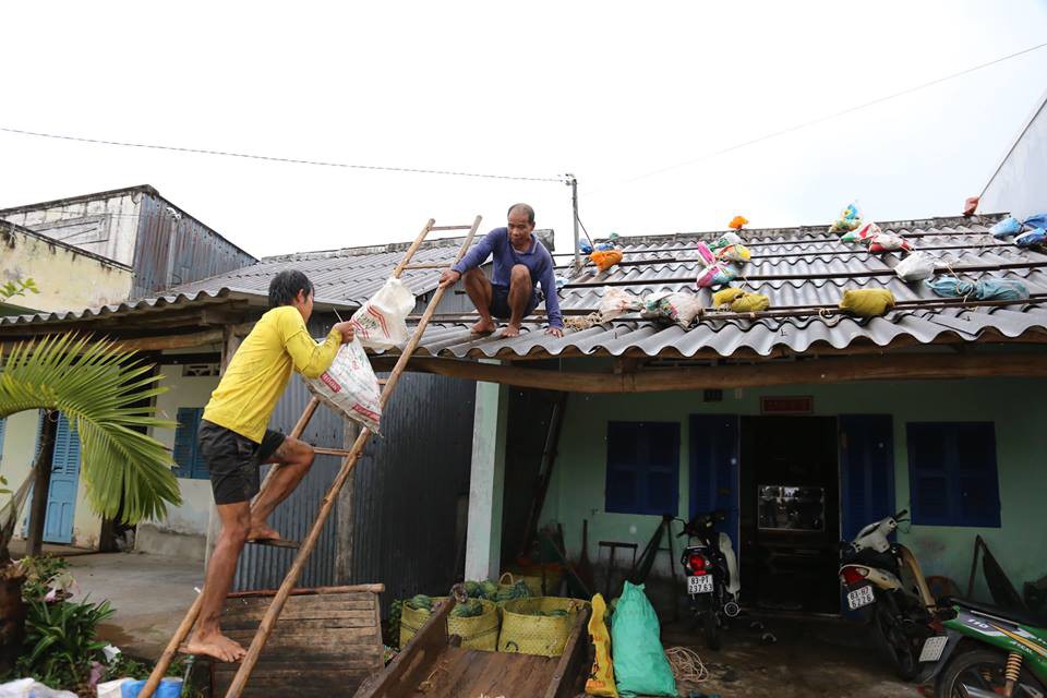 Vì sao dự báo sai bão số 16 (Tembin)?