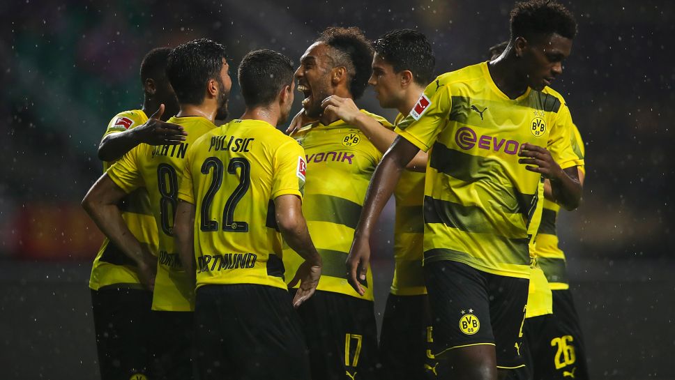 Aubameyang lập cú đúp, Dortmund hạ đẹp Milan