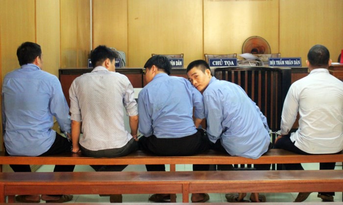 Ra tòa, giám đốc tập đoàn hàng giả xin lại tang vật - Ảnh 2.