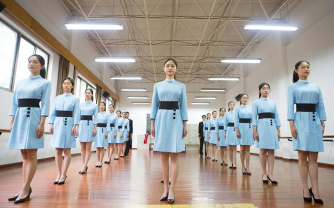 Cười đẹp như tiếp viên hàng không - sự thật khó đến bất ngờ - Ảnh 2.