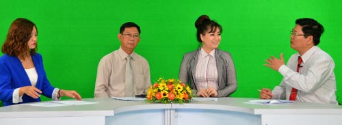 C&aacute;c chuy&ecirc;n gia trao đổi trong talk show &ldquo;Chọn ng&agrave;nh theo nguyện vọng&rdquo; do B&aacute;o Người Lao Động tổ chức v&agrave;o s&aacute;ng 9-3Ảnh: Tấn Thạnh