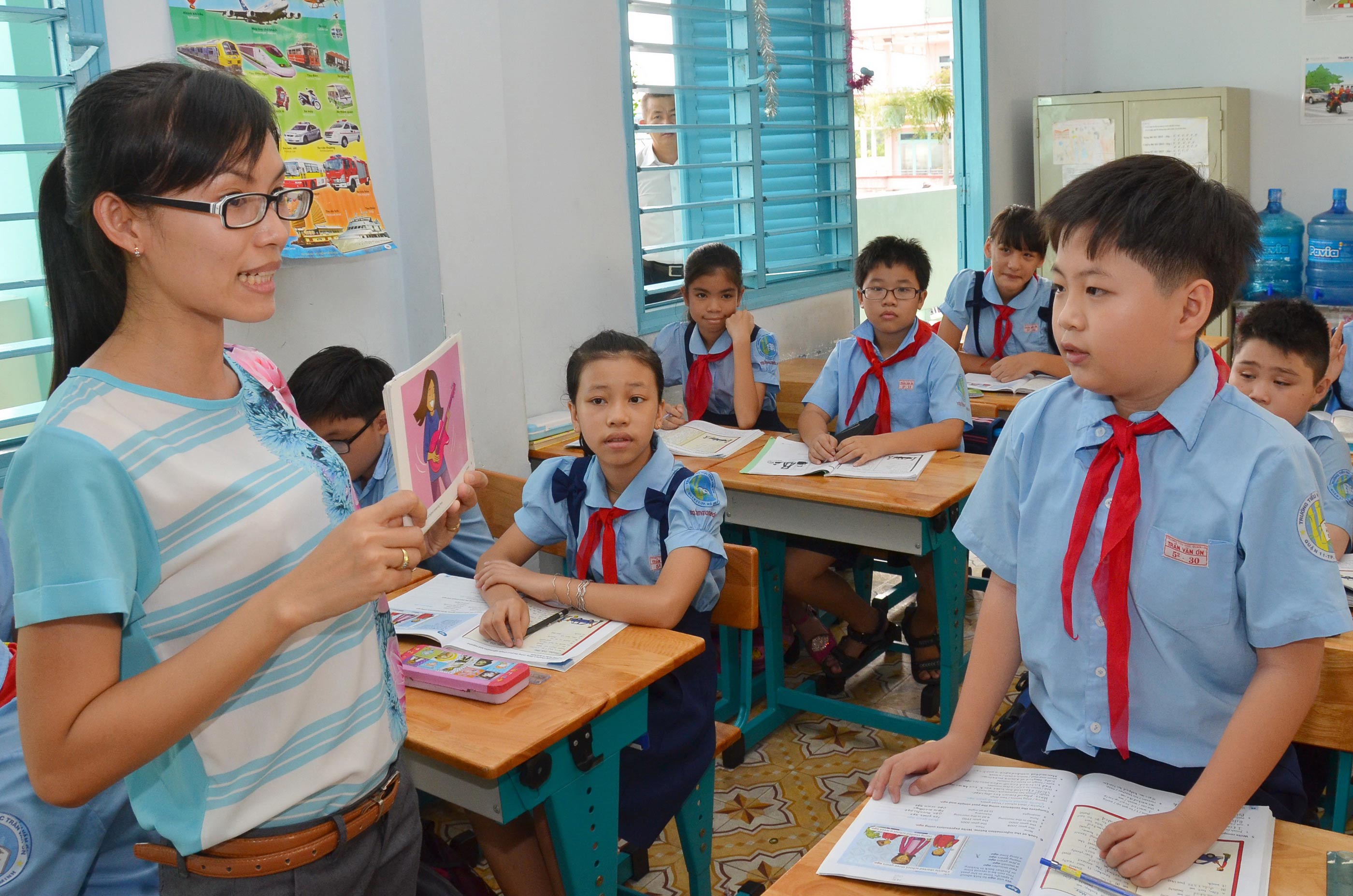 Tiếng Anh: Càng tăng tiết, càng thụt lùi?