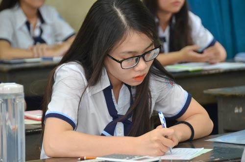 Điểm thi THPT quốc gia ít biến động - Ảnh 1.