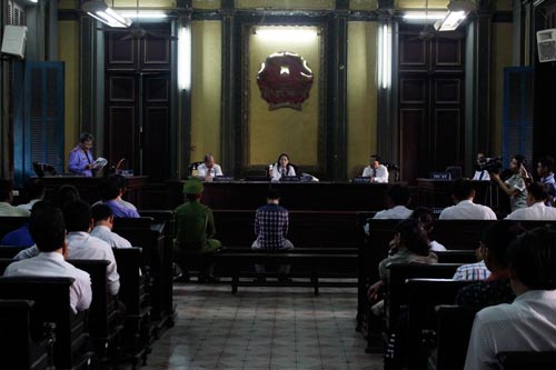 Ngồi "chiếu trên", vị thế luật sư có tăng?