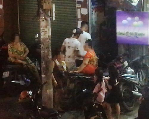 Hẻm lạ ở "phố Tây"