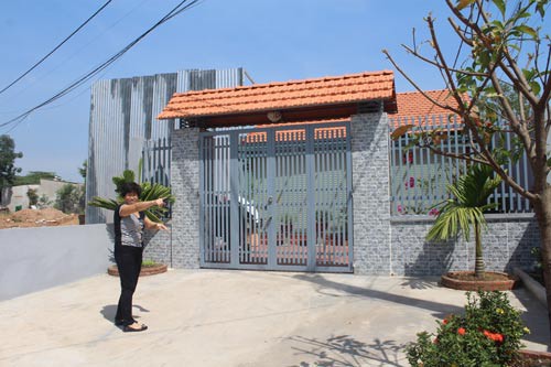 Xây nhà trên đất người khác - Ảnh 1.