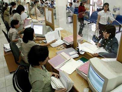 Giả danh cán bộ Cục Thuế ép DN mua sách, tài liệu