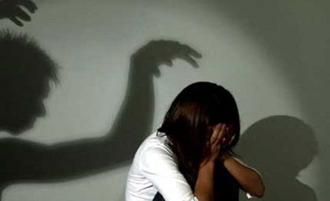Khởi tố vụ nữ sinh lớp 9 bị người tình của mẹ xâm hại nhiều lần