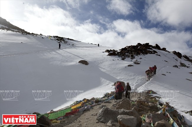 H&agrave;nh tr&igrave;nh chi&ecirc;m b&aacute;i ngọn n&uacute;i thi&ecirc;ng Kailash ở T&acirc;y Tạng - Ảnh 13.