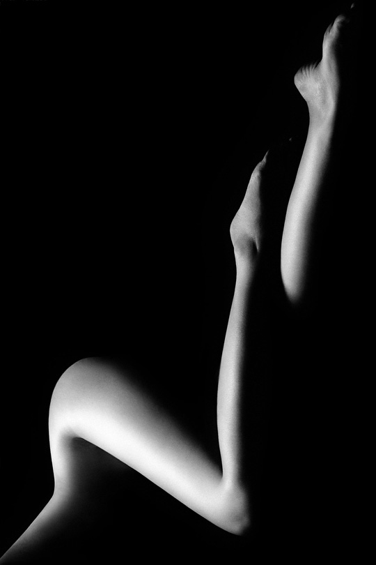 Chụp nude phải lập lờ... - Ảnh 2.