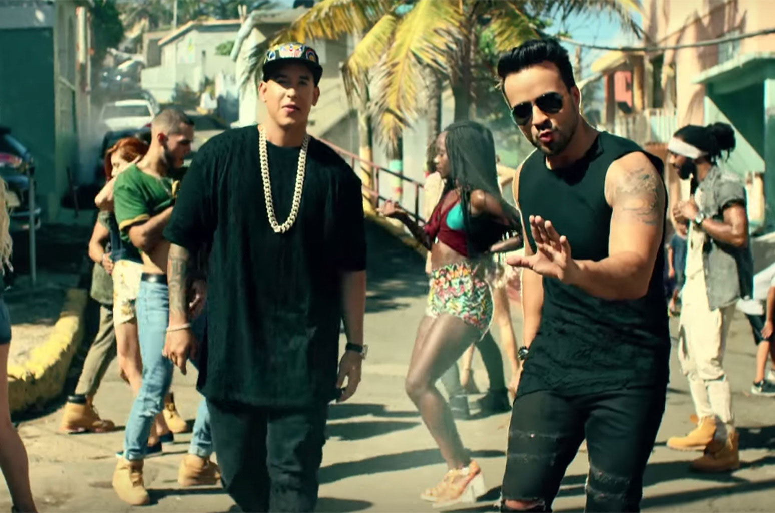 "Despacito" bị loại khỏi Đề cử VMA 2017