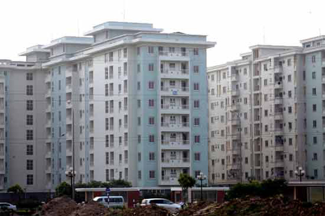 Nhà giá rẻ ở Sài Gòn "đắt như tôm tươi"