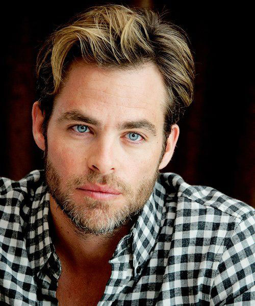 Bốn ch&agrave;ng ngự l&acirc;m t&ecirc;n Chris của Hollywood - Ảnh 1.