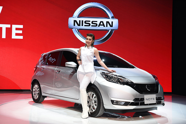 Nissan Note 2017 ra mắt, giá từ 364 triệu đồng