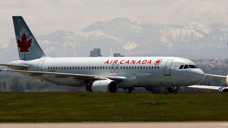 M&aacute;y bay Air Canada su&yacute;t hạ c&aacute;nh tr&uacute;ng 4 m&aacute;y bay - Ảnh 5.