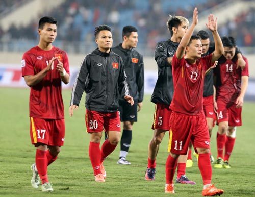Quả bóng vàng 2016: Thành Lương thắng đàn em?