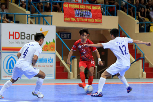 Nóng bỏng "chung kết" sớm futsal