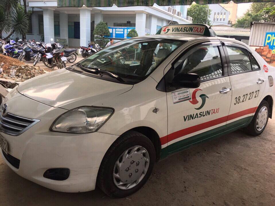 Lật tẩy nhân thân kẻ siết cổ tài xế taxi trên xa lộ Hà Nội