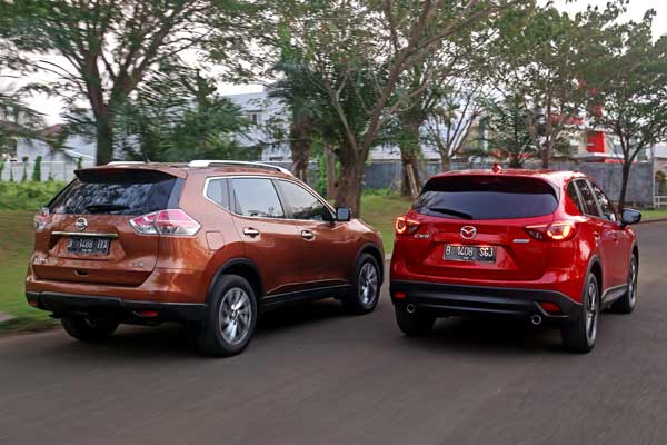X-Trail giảm giá 125 triệu - "quyết chiến" với CX-5