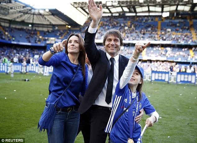 Conte được Chelsea thưởng đậm trước đại chiến Arsenal