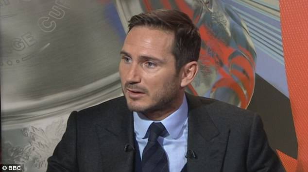 Lampard kh&ocirc;ng đồng t&igrave;nh với quyết định đuổi Herrera của trọng t&agrave;i
