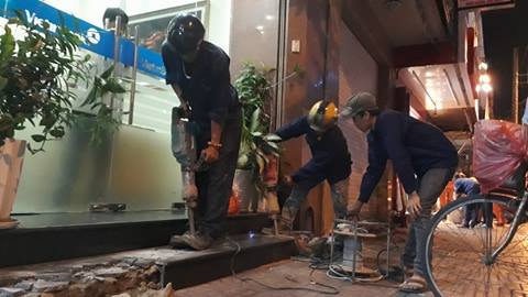 Phố ăn uống Hải Triều náo loạn vì ông Hải xuất hiện