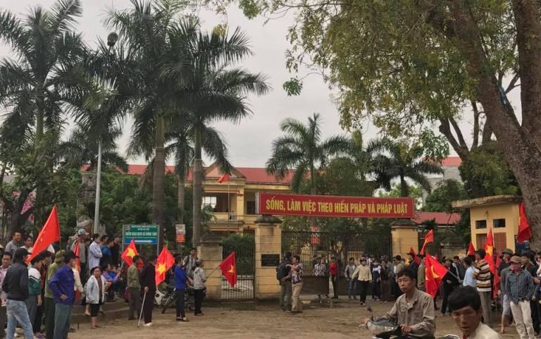 Trụ sở UBND x&atilde; Đồng T&acirc;m đặt tại th&ocirc;n Ho&agrave;nh, nơi diễn ra cuộc đối giữa Chủ tịch UBND TP H&agrave; Nội với người d&acirc;n x&atilde; Đồng T&acirc;m