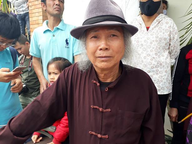 Ông Lê Văn Thỏa trao đổi với báo chí sau cuộc đối thoại với Chủ tịch UBND TP Nguyễn Đức Chung