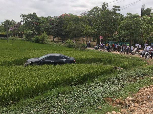 Tài xế lái xế hộp tông 3 học sinh tử vong