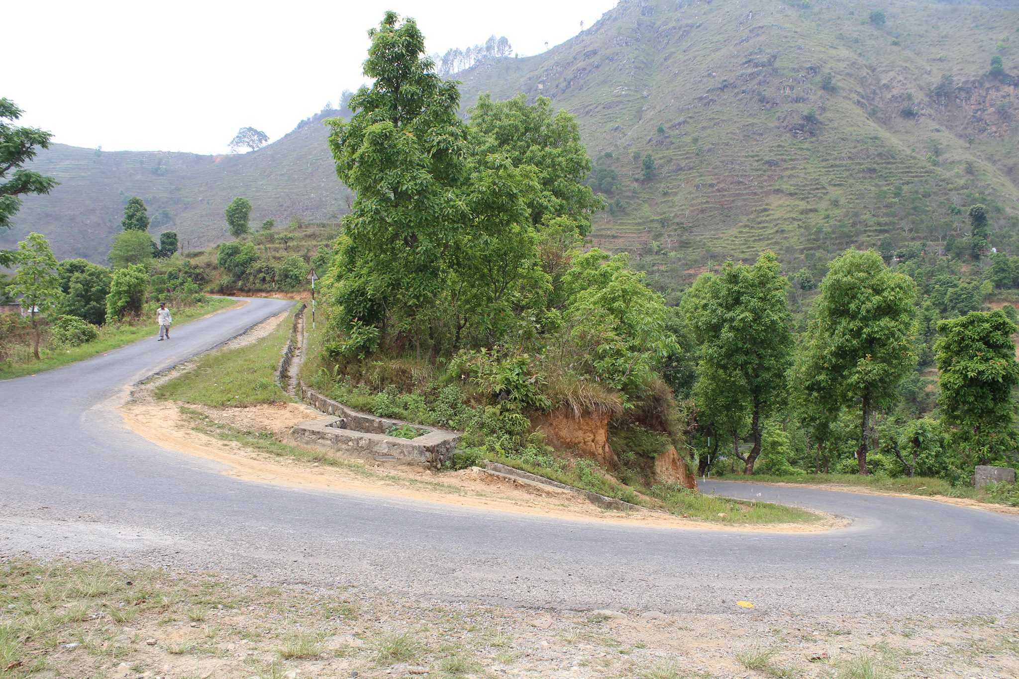 Cuốc bộ và quá giang ở Nepal