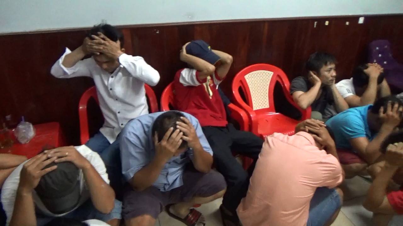 Lật tẩy bí mật bên trong quán cà phê số 91