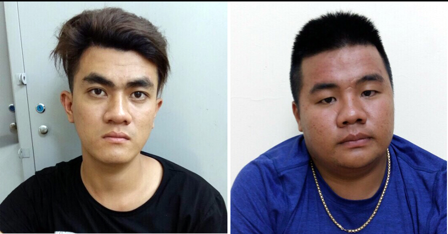 
Hai thanh ni&ecirc;n bị trinh s&aacute;t truy đuổi bắt giữ sau khi cướp giật.
