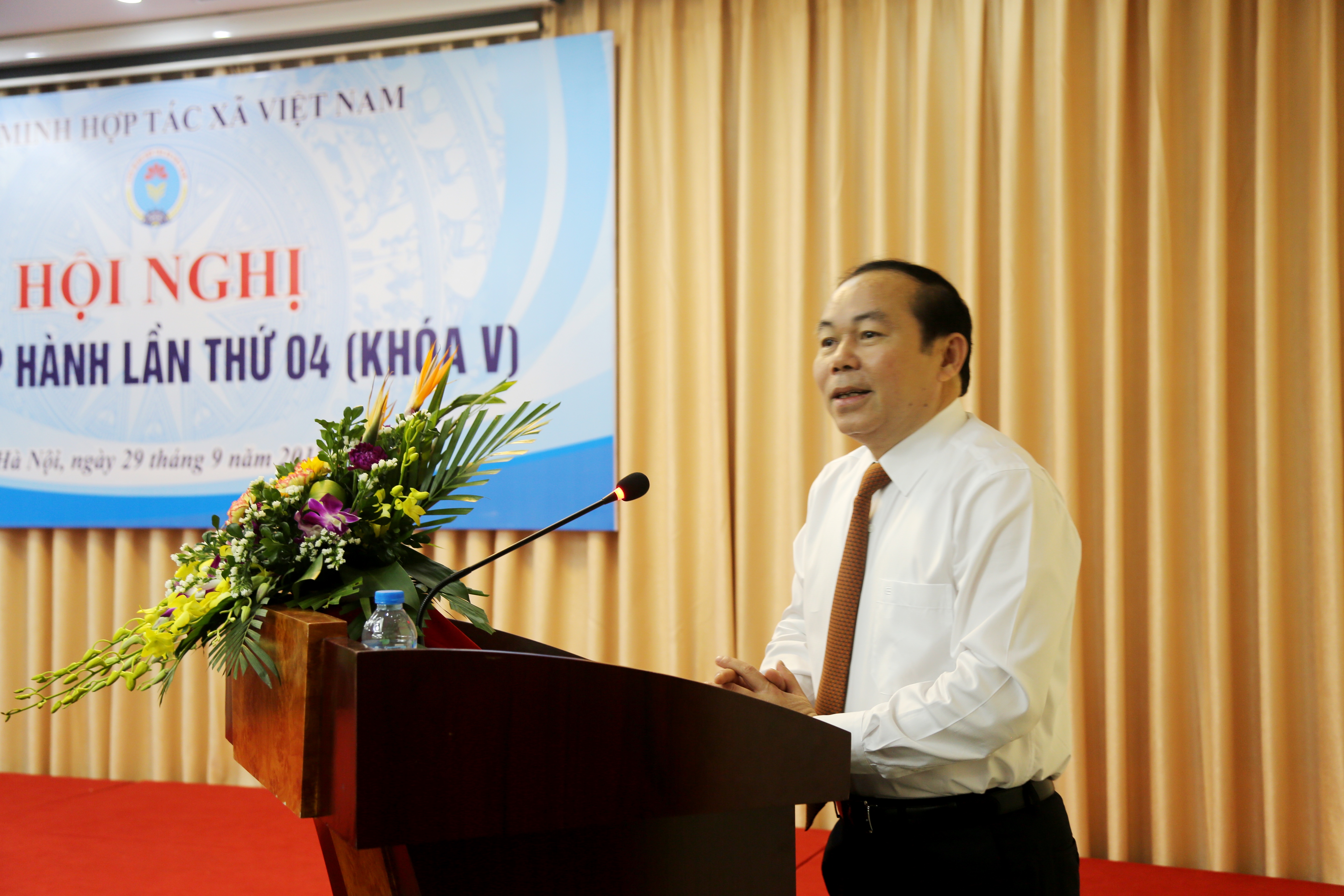 &Ocirc;ng Nguyễn Ngọc Bảo thay &ocirc;ng V&otilde; Kim Cự l&agrave;m Chủ tịch Li&ecirc;n minh HTX - Ảnh 3.