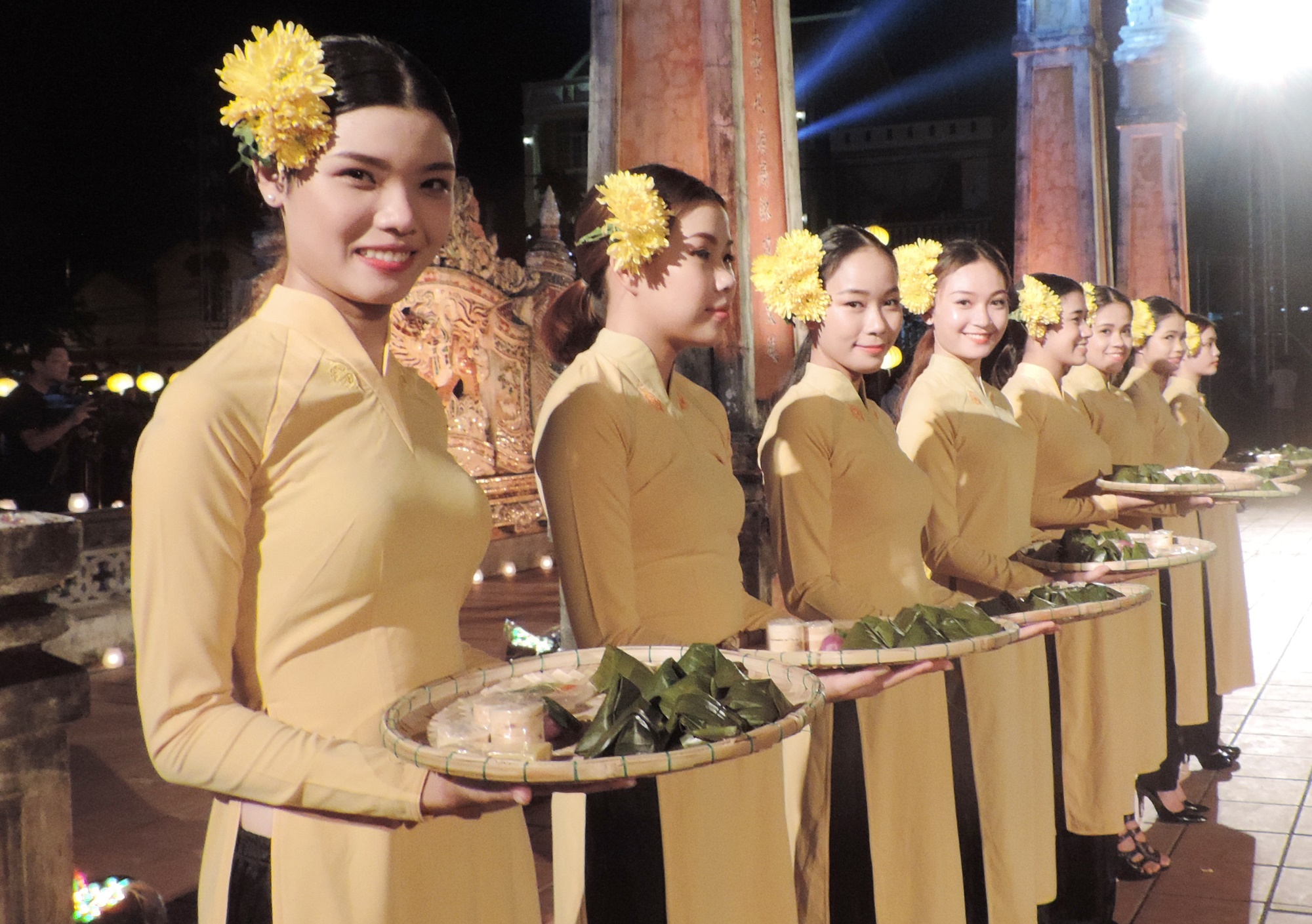 Ấn tượng thời trang tại Đ&ecirc;m lụa Phương Đ&ocirc;ng huyền ảo          - Ảnh 4.