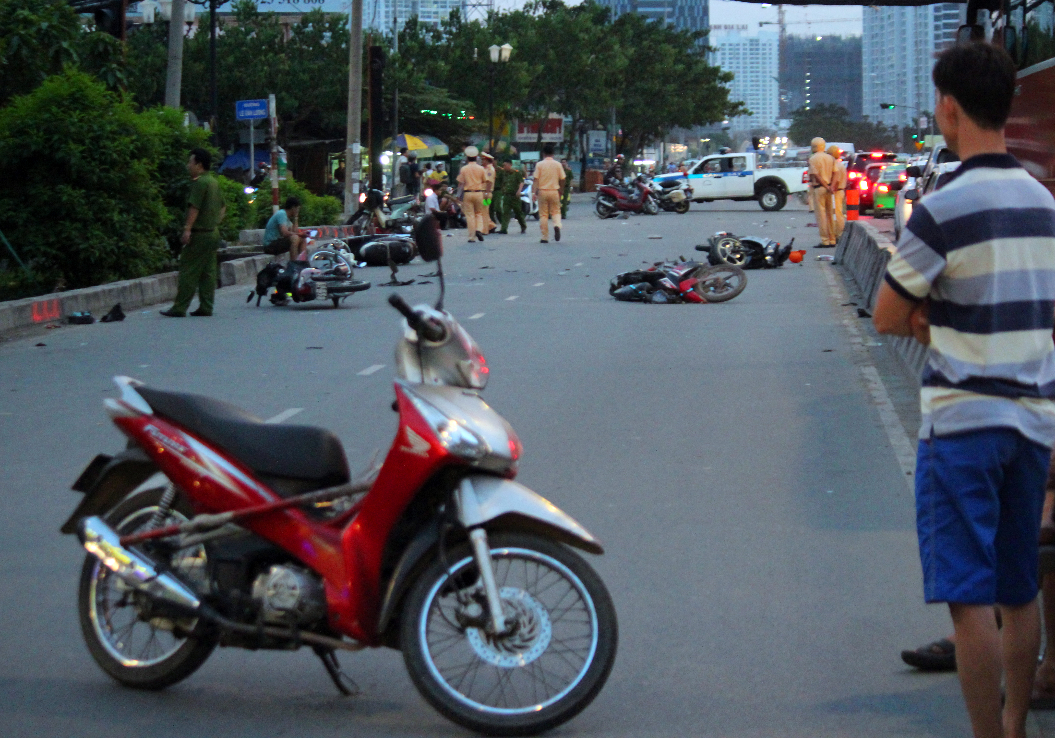 Hi&ecirc;̣n trường vụ tai nạn.