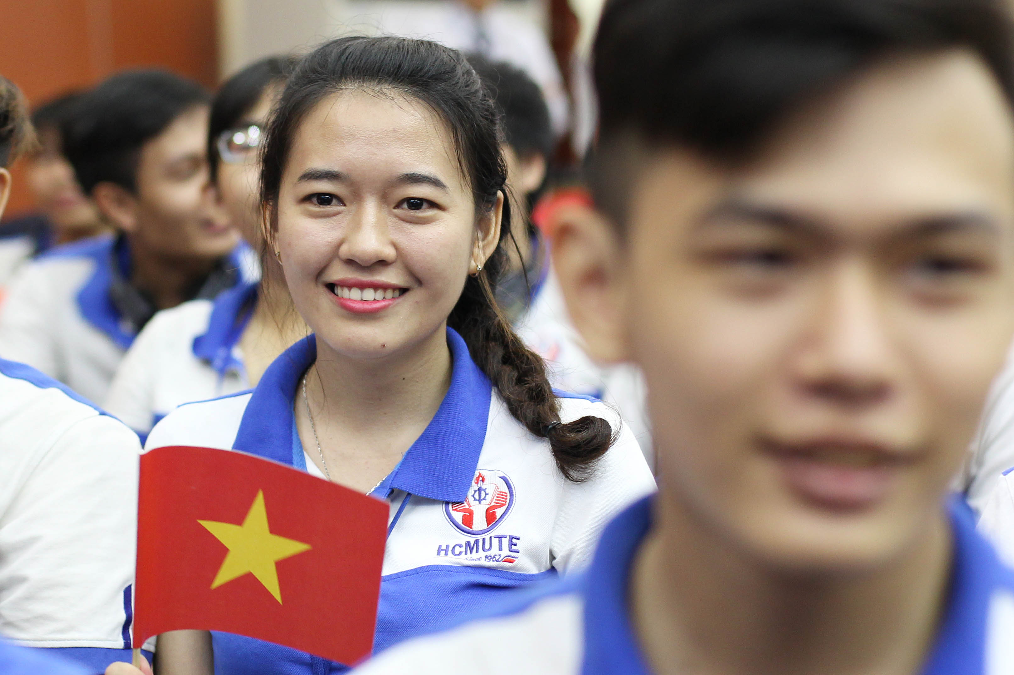 
C&aacute;c bạn sinh vi&ecirc;n trường Trường Đại học Sư phạm Kỹ thuật TP HCM đến tham gia cuộc tr&ograve; chuyện.
