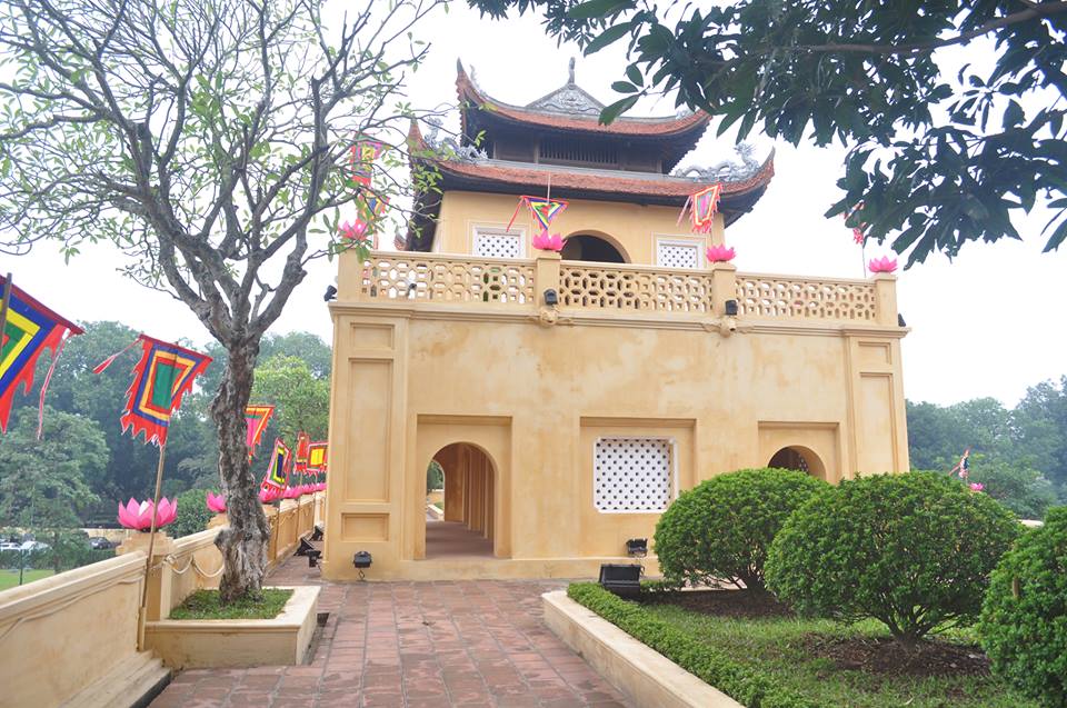 Ngỡ ngàng với "áo mới" tinh tươm của Đoan Môn Hoàng Thành