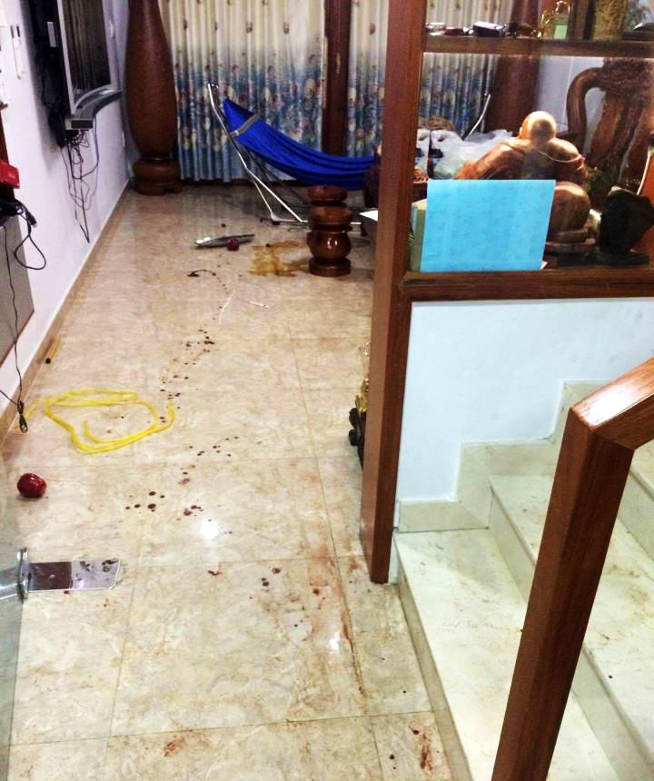 Nhóm giang hồ lao vào nhà truy sát, 4 người nhập viện cấp cứu - Ảnh 2.