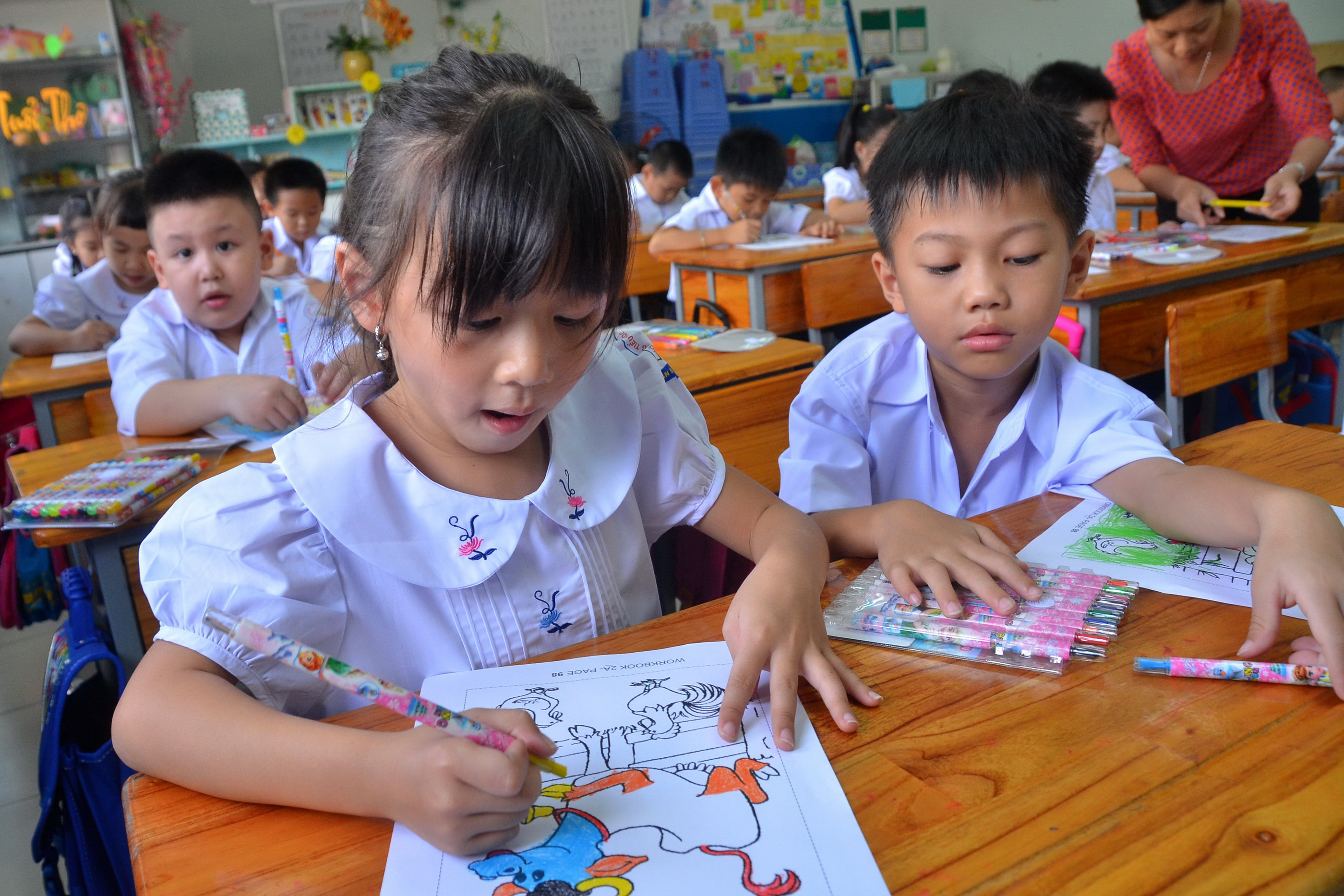 Nôn nóng học chữ để vào lớp 1