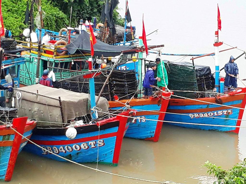 Miền Trung: Khẩn trương ph&ograve;ng chống b&atilde;o số 4 - Ảnh 8.