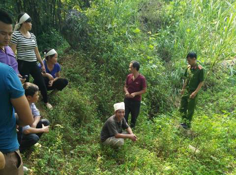 Nghịch tử ở Yên Bái dùng dao sát hại mẹ, trốn vào rừng sâu