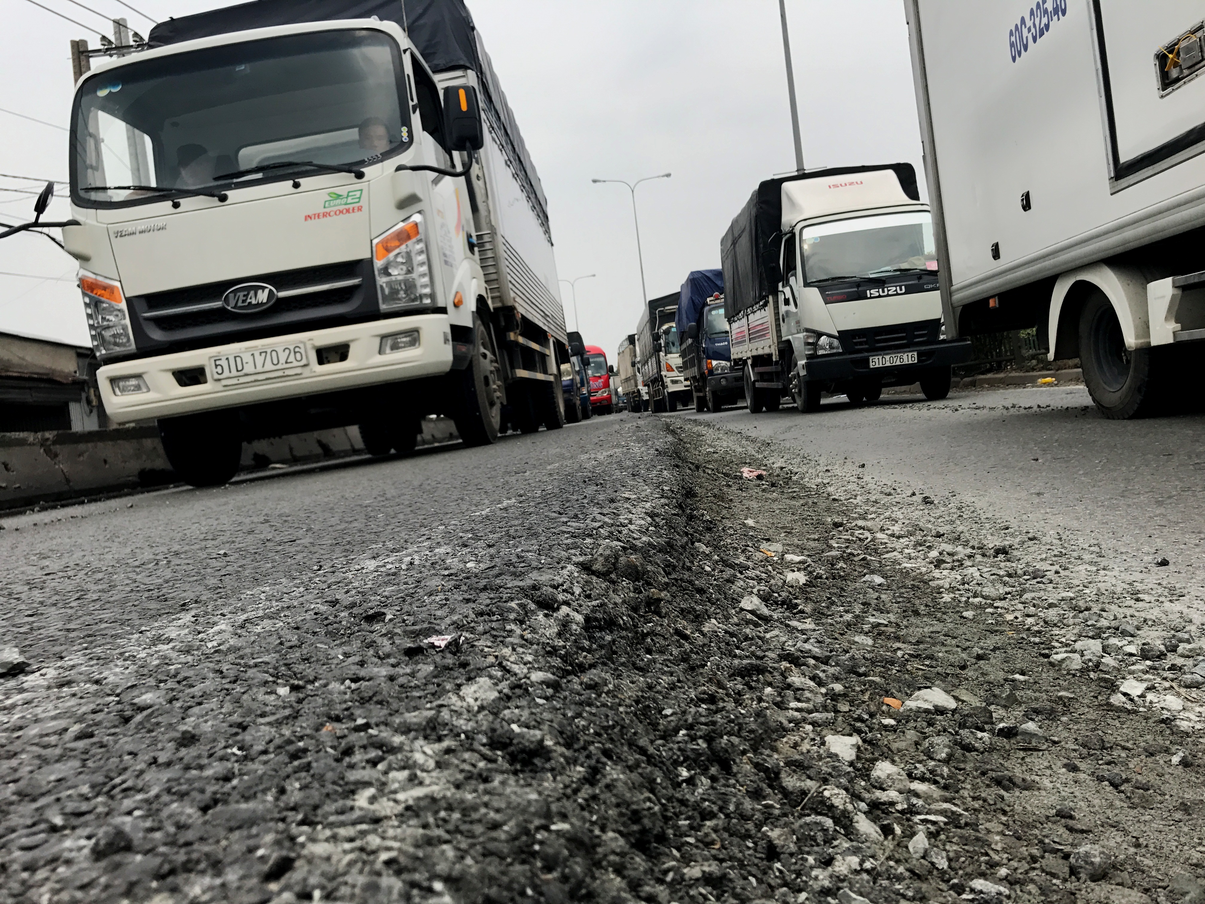 Thi c&ocirc;ng Quốc lộ 1 bầy hầy, nhiều nh&agrave; thầu bị xử phạt - Ảnh 3.
