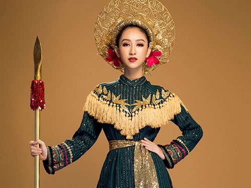 Hà Thu mang câu chuyện Hai Bà Trưng đến Hoa hậu Trái Đất 2017