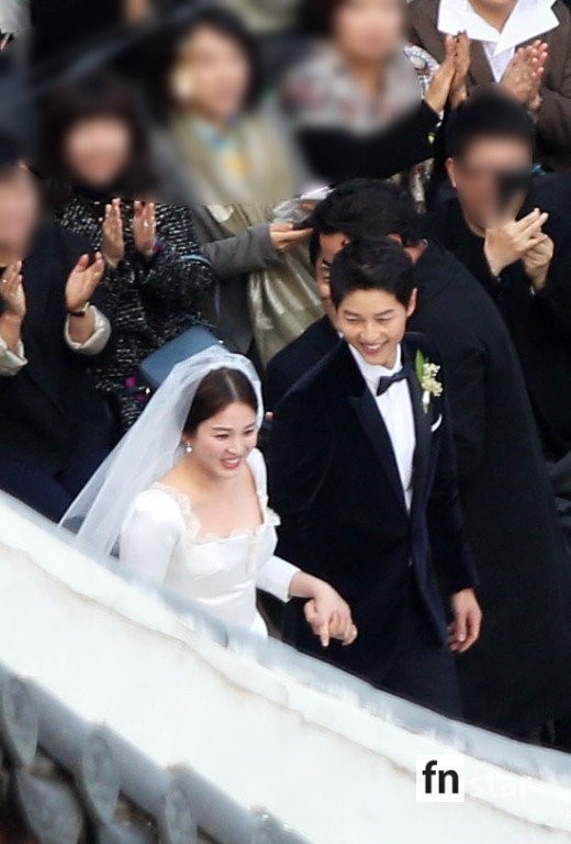 Mỹ nhân Song Hye Kyo theo Song Joong Ki về dinh - Ảnh 2.
