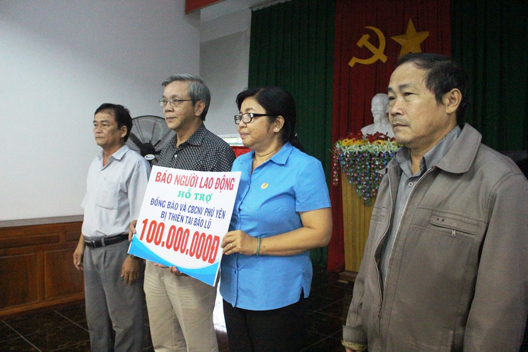 Ít ai nghĩ chúng tôi lại rơi vào cảnh “màn trời chiếu đất” - Ảnh 1.
