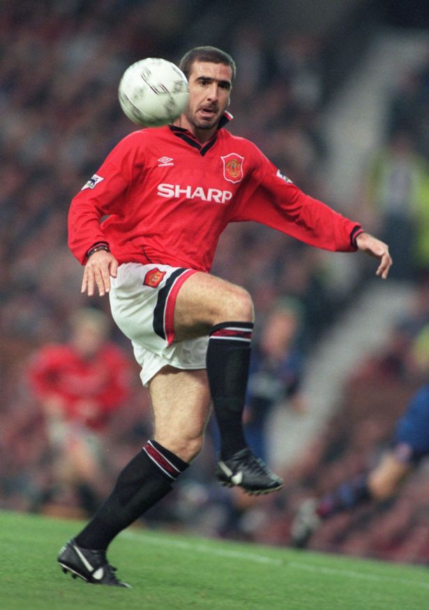 Cantona  t&igrave;m ra người đủ sức thay thế m&igrave;nh, khuy&ecirc;n M.U mua ngay - Ảnh 1.