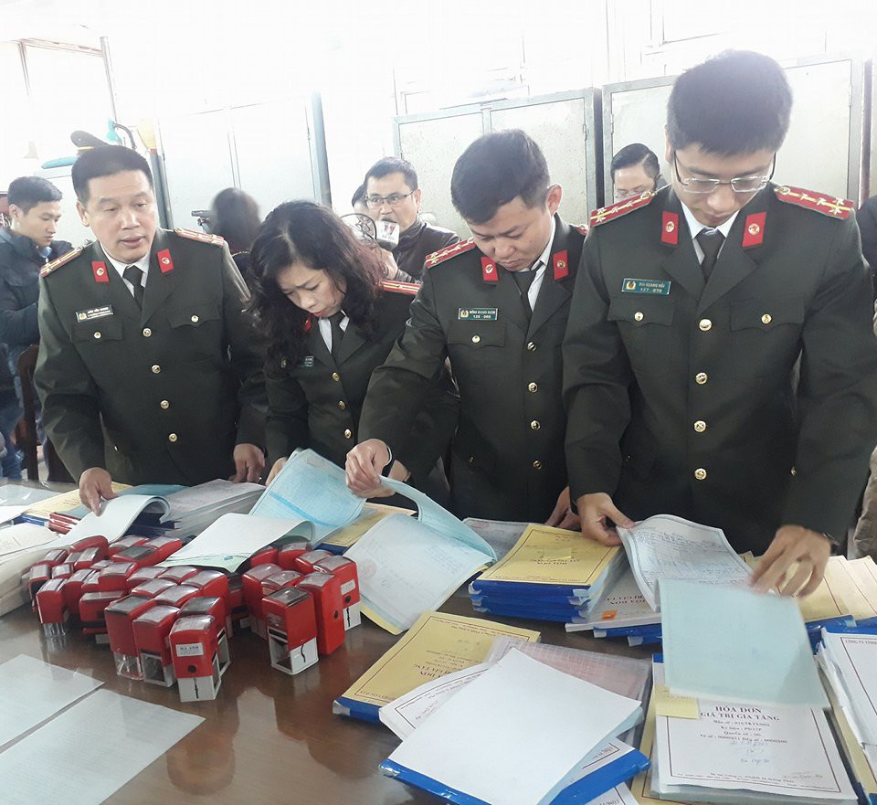 "Kiều nữ" cầm đầu đường dây mua bán gần 600 tỉ đồng hóa đơn GTGT