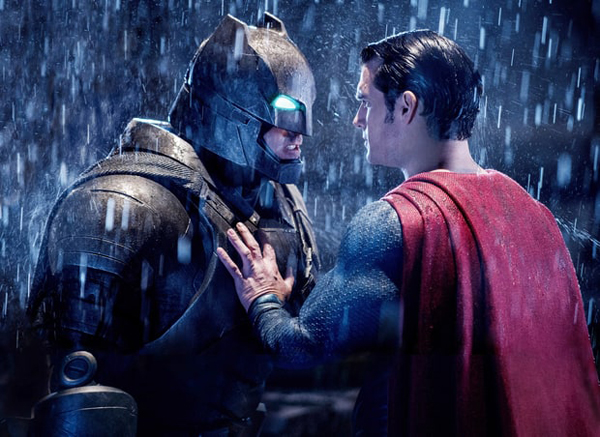 "Batman v Superman" và "Hillary's America" là phim tệ hại nhất năm